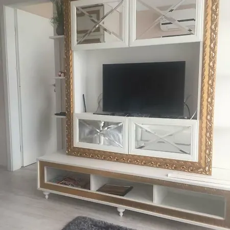 Роскошные Апартаменты На Солнечном Берегу Apartman Napospart